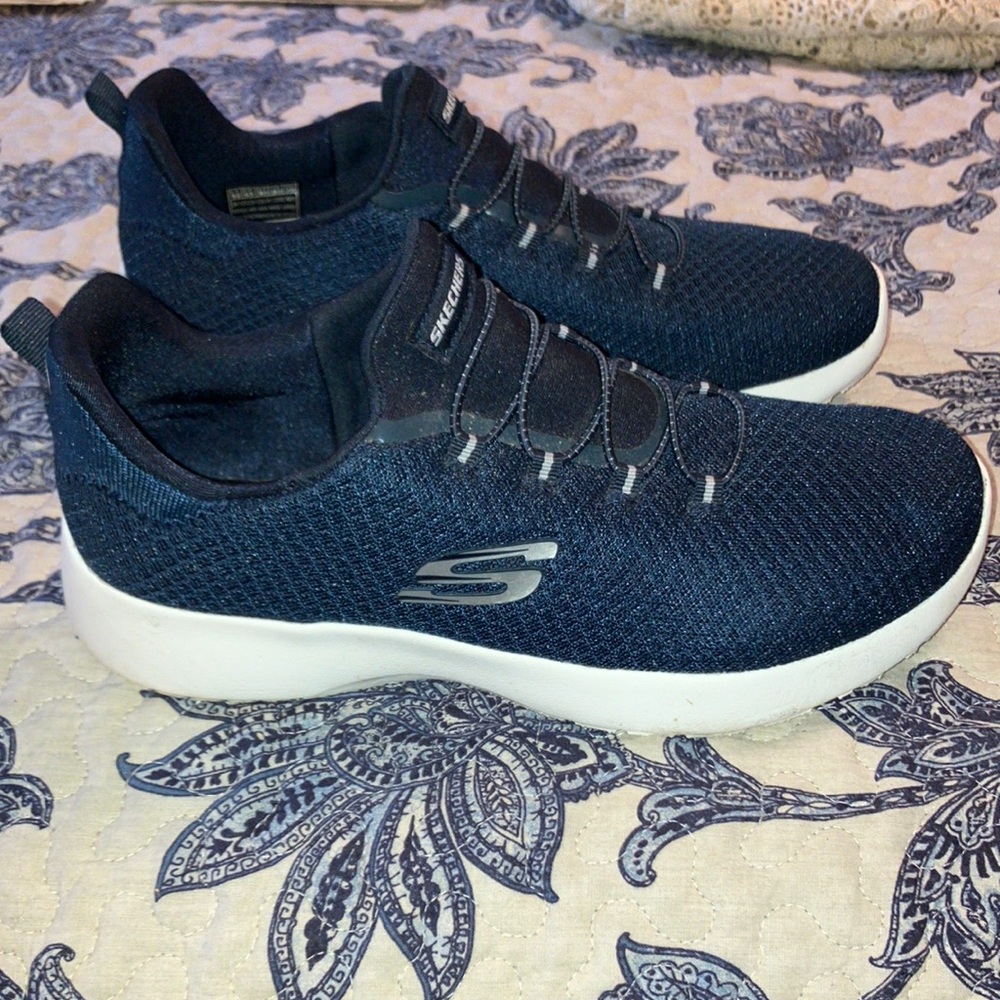 Skechers navy blue 9.5